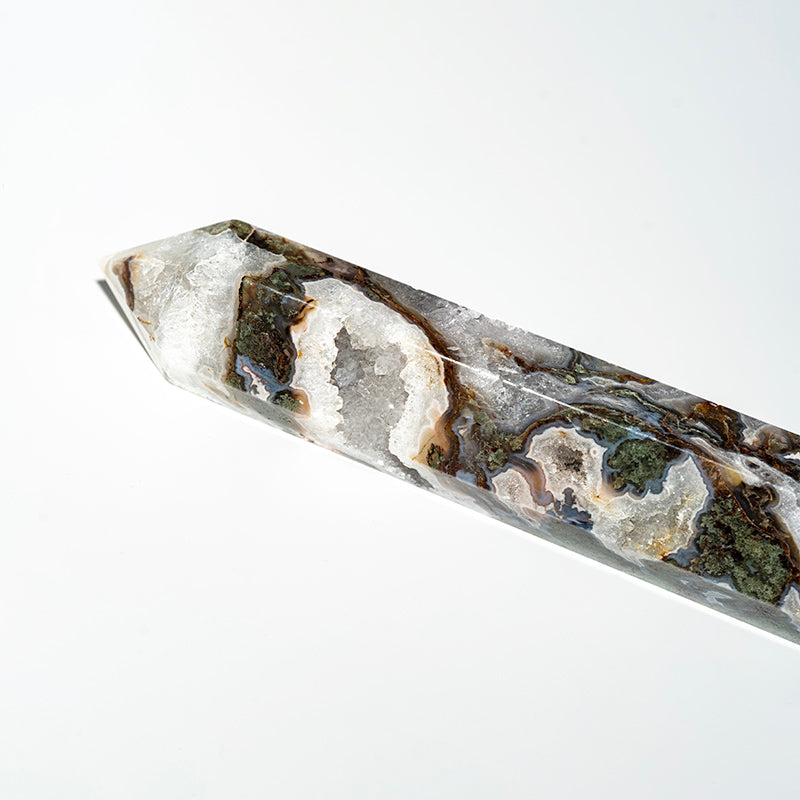 White Crystal Moss Agate Tower