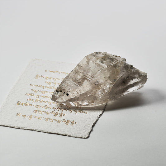 Explore white quartz crystal benefits alongside clear quartz properties.